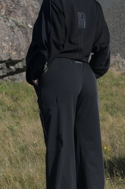 Spodnie damskie szerokie garniturowe czarne oversize (4).jpg