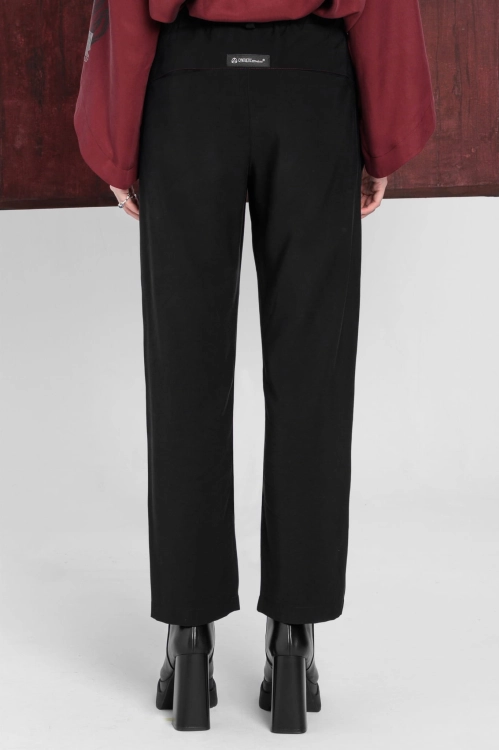 BOLD ICON spodnie eleganckie szerokie tencel z burgundową stebnówką czarne ekskluzywne limitowana kolekcja kapsułowa (2).jpg