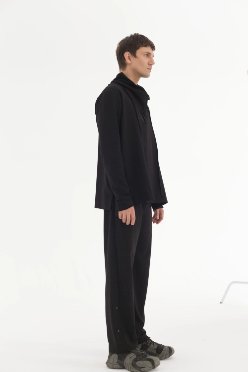 Longsleeve z tubą czarny synthetic (8).jpg
