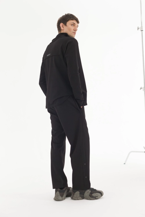 Longsleeve z tubą czarny synthetic (1).jpg