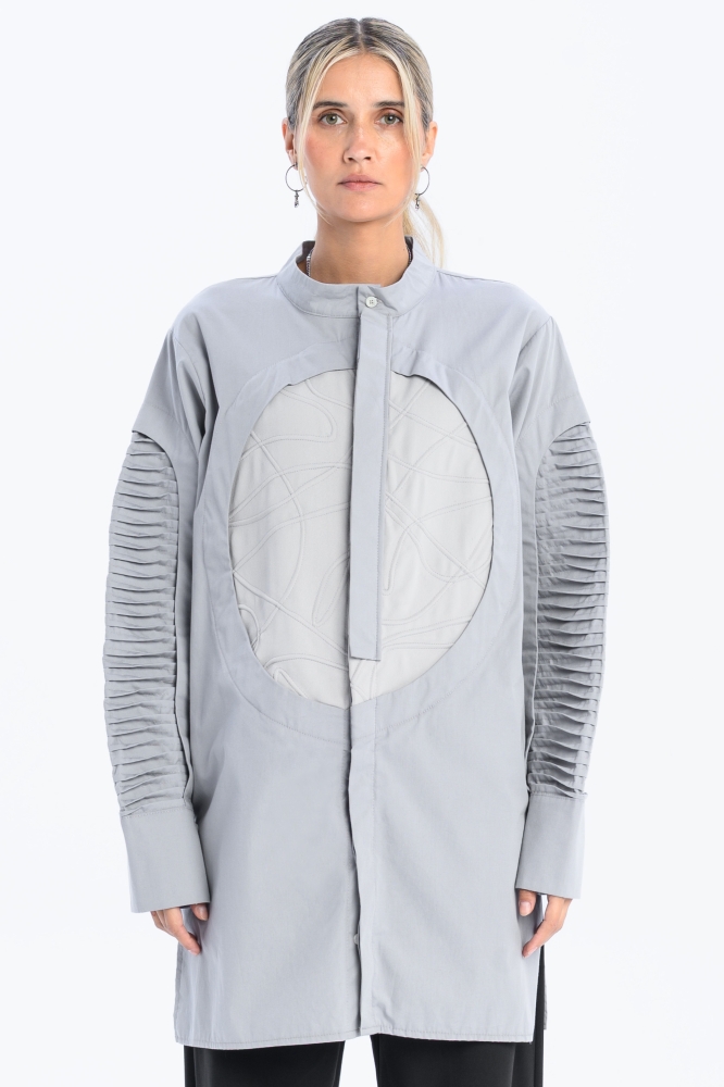 Koszula one piece high fashion błękitna z przeszyciami z aplikacją (4).jpg