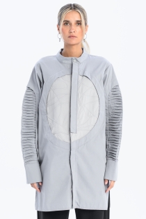 Koszula one piece high fashion błękitna z przeszyciami z aplikacją (4).jpg