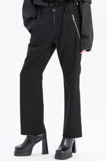 Spodnie bawełniane z roszerzaną nogawką high rise czarne z dużymi kieszeniami (10).jpg