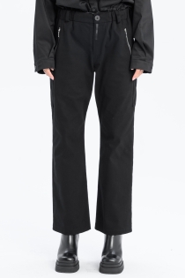 Spodnie bawełniane z roszerzaną nogawką high rise czarne z dużymi kieszeniami (5).jpg