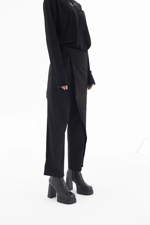 spódnicospodnie czarne z warstwami awangardowe japanstyle eleganckie made in poland oddychające (6).jpg