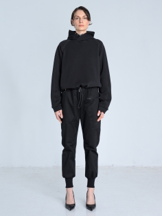 SS26 bluza z lekkiej dzianiny made in Poland_0005_KJ6_8960.jpg