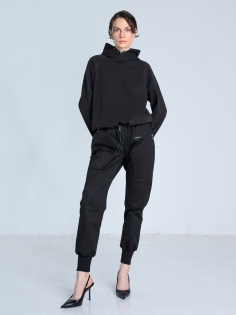 SS26 bluza z lekkiej dzianiny made in Poland_0000_KJ6_8969.jpg