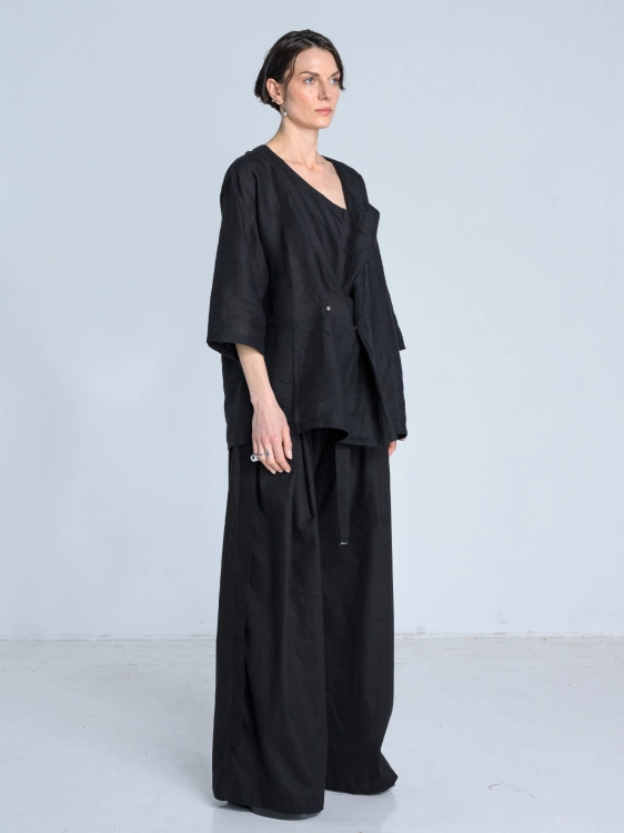 SS26 bluzka koszulowa len damska oversize made in poland czarna_0000_KJ6_0609.jpg