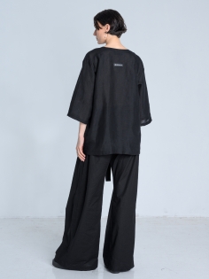 SS26 bluzka koszulowa len damska oversize made in poland czarna_0001_KJ6_0603.jpg