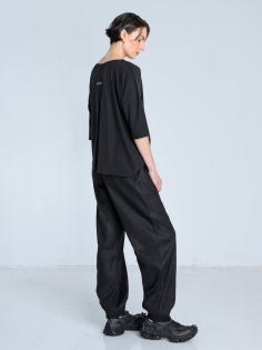 SS26 bluzka modal lejąca z dekoltem oversize_0004_KJ6_9088.jpg