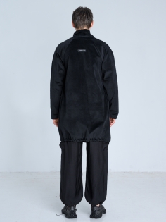 SS26 płaszcz aksamit bluza długa czarna_0001_KJ6_8846.jpg