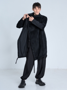 SS26 płaszcz aksamit bluza długa czarna_0007_KJ6_8821.jpg