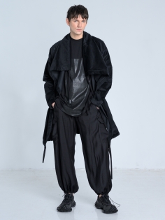 SS26 płaszcz aksamit bluza długa czarna_0008_KJ6_8818.jpg