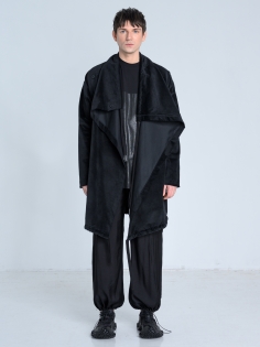 SS26 płaszcz aksamit bluza długa czarna_0010_KJ6_8812.jpg