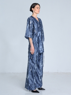 SS26 komplet wyjściowy niebieski synthetic garnitur kimono_0007_KJ6_9878.jpg