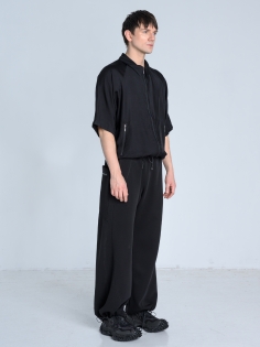 SS26 koszula czarna letnia krótki rękaw ekskluzywna wiskoza_0000_KJ6_0410.jpg