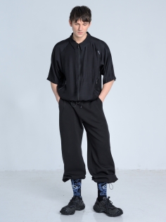 SS26 koszula czarna letnia krótki rękaw ekskluzywna wiskoza_0016_KJ6_0425.jpg