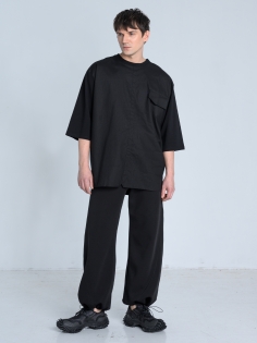 SS26 koszulka tkaninowa lniana letnia czarna_0006_KJ6_0170.jpg