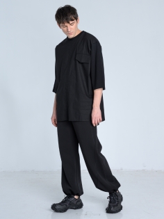 SS26 koszulka tkaninowa lniana letnia czarna_0007_KJ6_0160.jpg