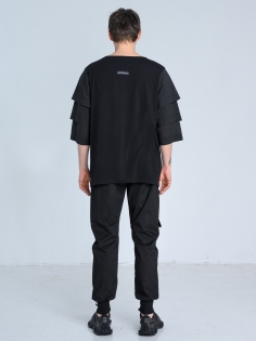 SS26 t-shirt z tkaninowymi rękawami_0004_KJ6_9692.jpg