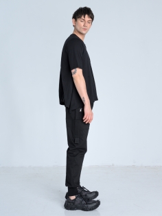 SS26 t-shirt męski z dekoltem oversize lekki na lato czarny_0009_KJ6_9763.jpg