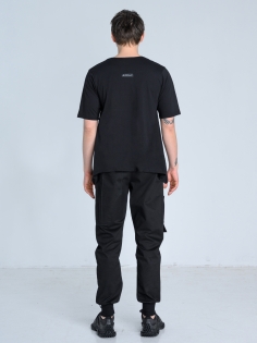 SS26 t-shirt męski z dekoltem oversize lekki na lato czarny_0004_KJ6_9731.jpg