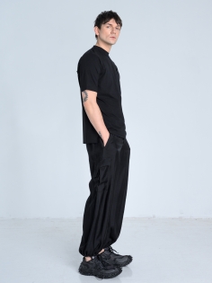 SS26 t-shirt dopasowany z kieszonką geometryczny alt_0001_KJ6_8902.jpg