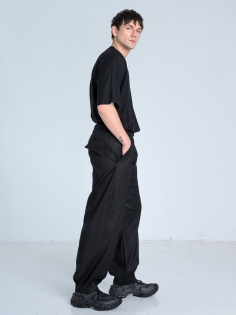 SS26 spodnie lniane gładkie czarne_0004_KJ6_9273.jpg