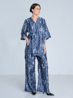 SS26 komplet wyjściowy niebieski synthetic garnitur kimono_0003_KJ6_9886.jpg