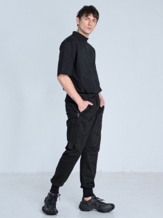 SS26 spodnie czarne z mankietem dopasowane_0002_KJ6_9532.jpg