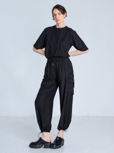 SS26 Spodnie przewiewne damskie wiskoza czarne ekskluzywne_0001_KJ6_0061.jpg