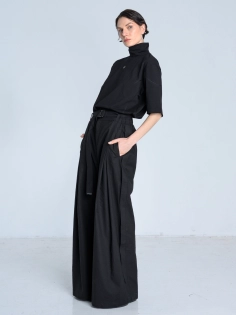 SS26 golf z krótkim rękawem i przeszyciami czarny na lato_0001_KJ6_0647.jpg