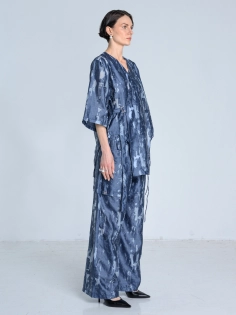 SS26 komplet wyjściowy niebieski synthetic garnitur kimono_0007_KJ6_9878.jpg